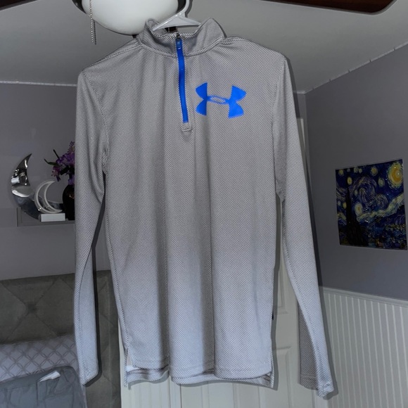 Under Armour Other - Gray under armour quarter zip